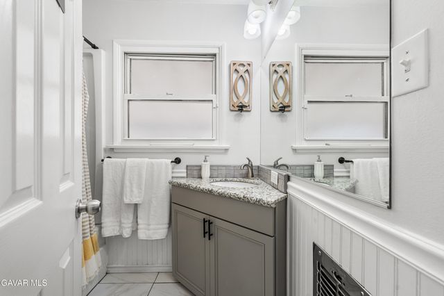 38719 E 21st Street, Palmdale, CA 93550