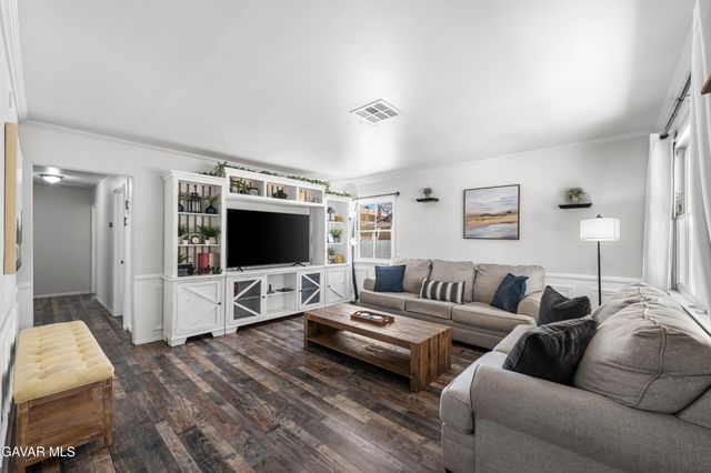 38719 E 21st Street, Palmdale, CA 93550