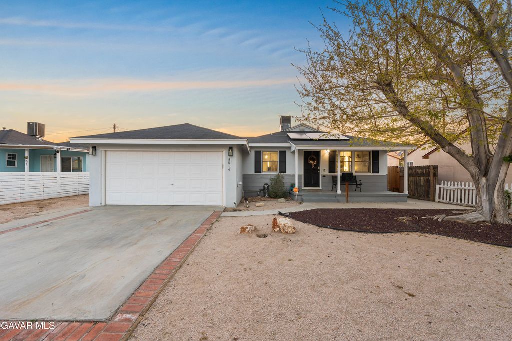 38719 E 21st Street, Palmdale, CA 93550