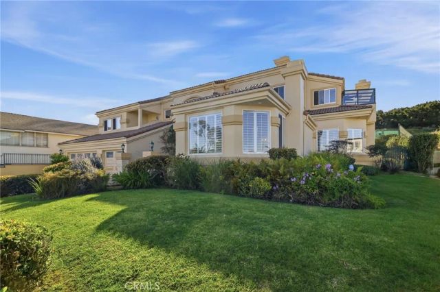 4177 S Cloverdale, Los Angeles, CA 90008