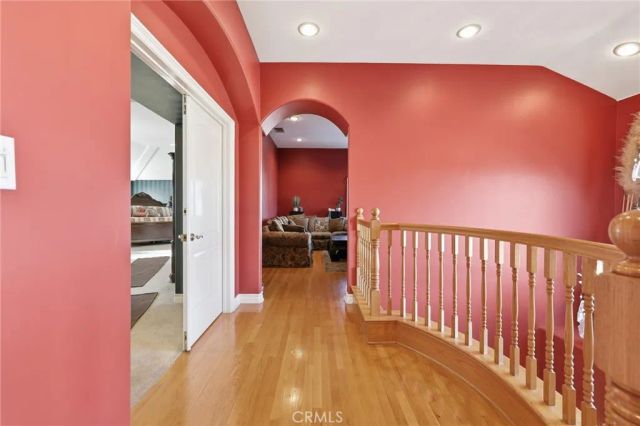 4177 S Cloverdale, Los Angeles, CA 90008