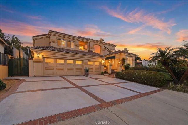 4177 S Cloverdale, Los Angeles, CA 90008