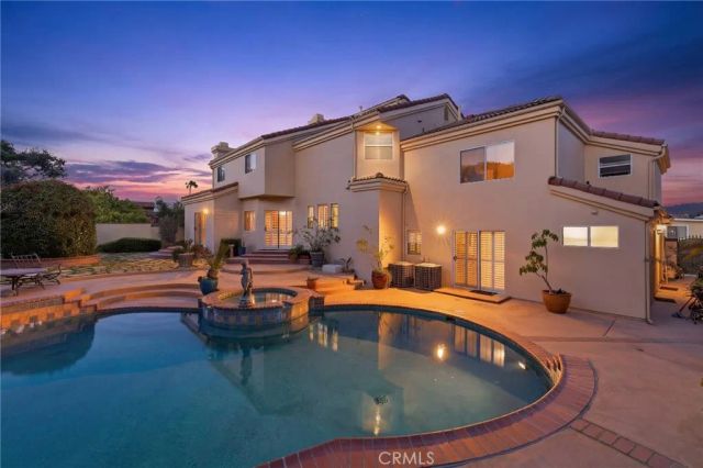 4177 S Cloverdale, Los Angeles, CA 90008