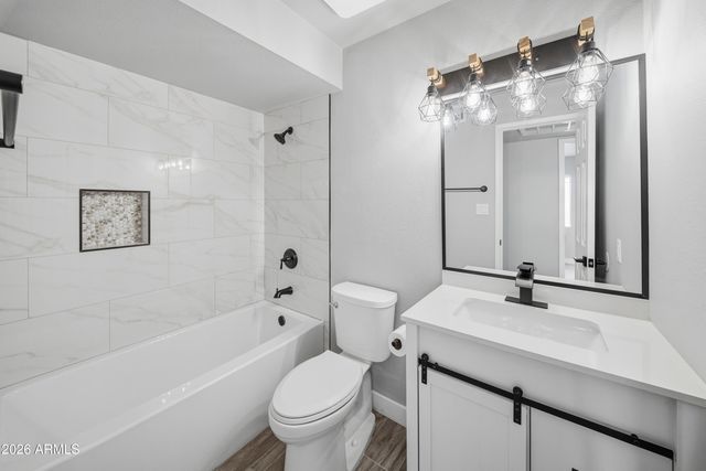 5607 N 73RD Avenue, Glendale, AZ 85303