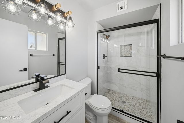 5607 N 73RD Avenue, Glendale, AZ 85303