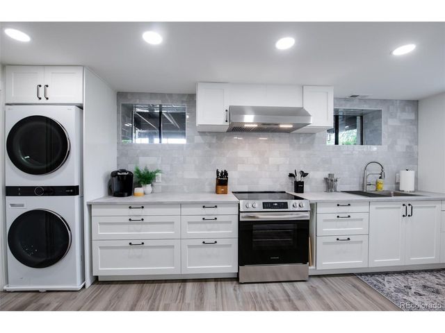 1739 S Uinta Way, Denver, CO 80231