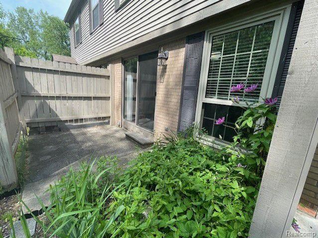3181 Hidden Ridge Drive, Waterford, MI 48328