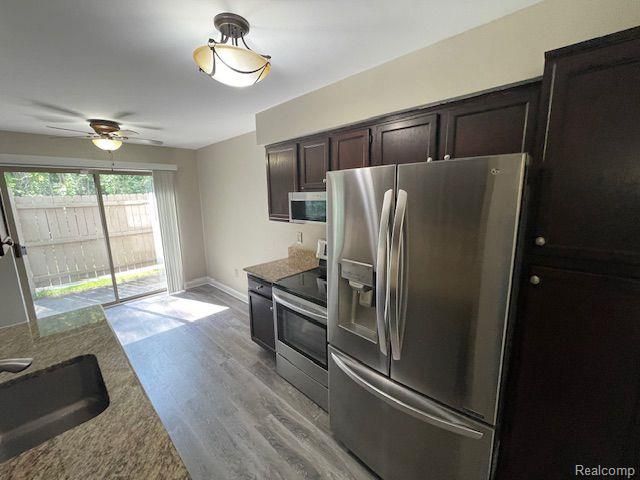 3181 Hidden Ridge Drive, Waterford, MI 48328