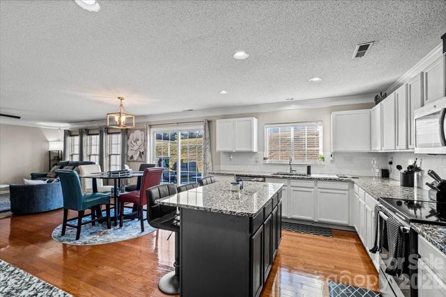 13715 Rutherglen Court, Charlotte, NC 28213