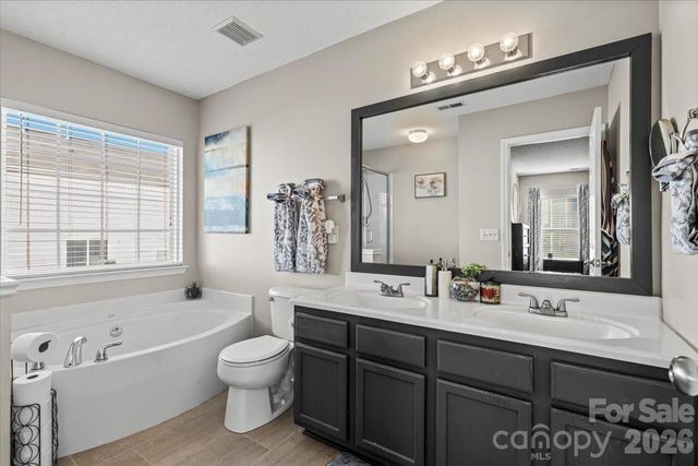 13715 Rutherglen Court, Charlotte, NC 28213