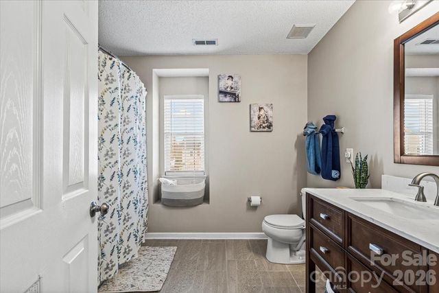 13715 Rutherglen Court, Charlotte, NC 28213