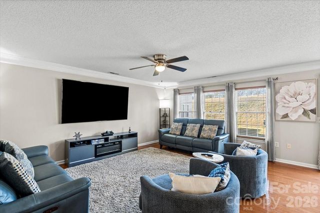 13715 Rutherglen Court, Charlotte, NC 28213