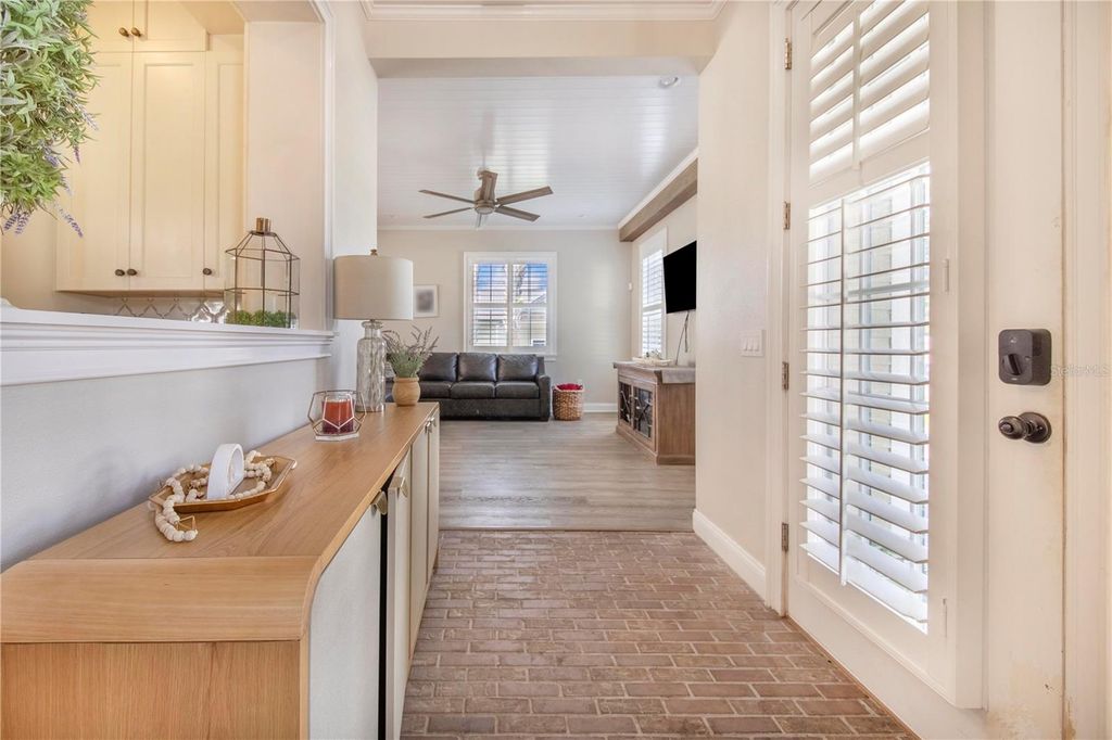 Image 27 of property listing at 6631 LAKE HATCHINEHA ROAD, Haines City, FL 33844