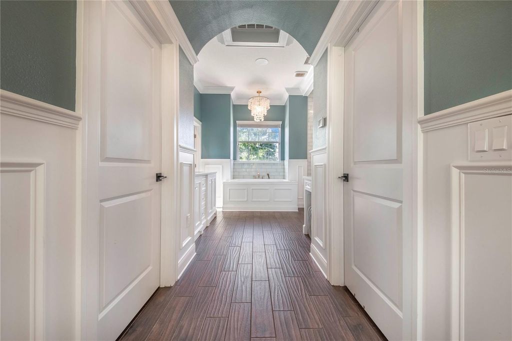 Image 33 of property listing at 6631 LAKE HATCHINEHA ROAD, Haines City, FL 33844