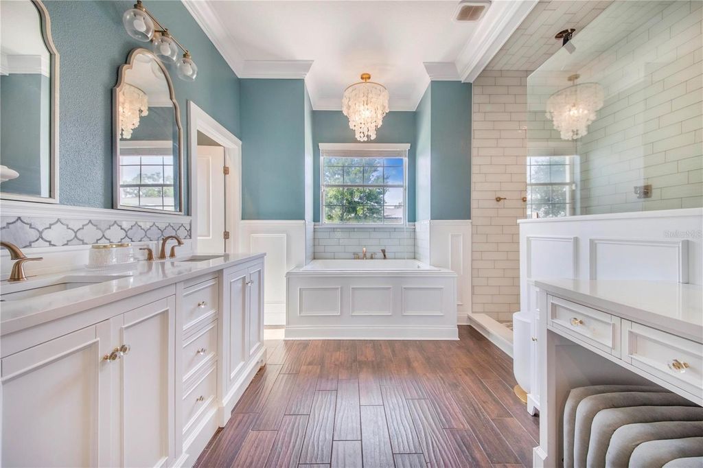 Image 34 of property listing at 6631 LAKE HATCHINEHA ROAD, Haines City, FL 33844