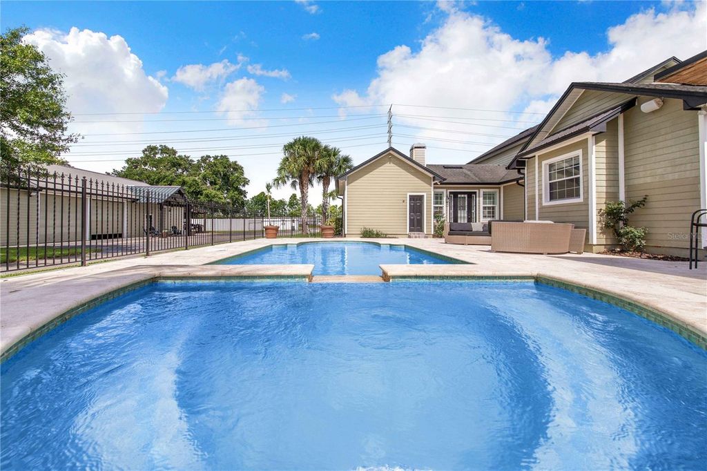 Image 49 of property listing at 6631 LAKE HATCHINEHA ROAD, Haines City, FL 33844