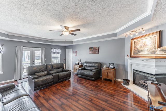 128 County Road 496, Trinity, AL 35673