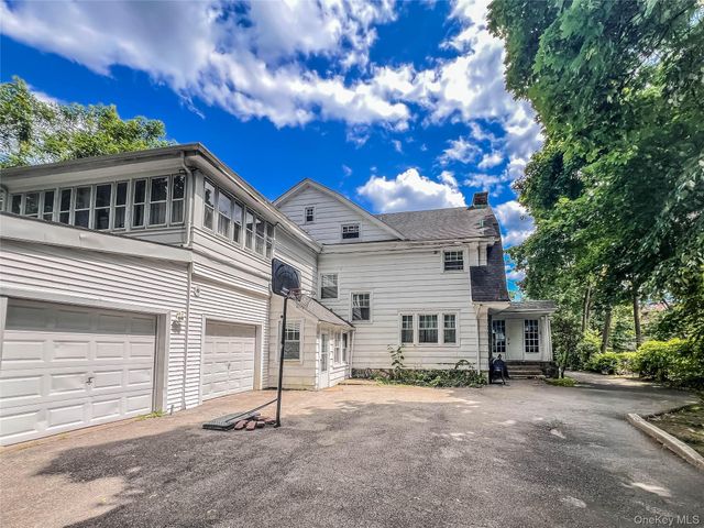54 Broadview Avenue, New Rochelle, NY 10804