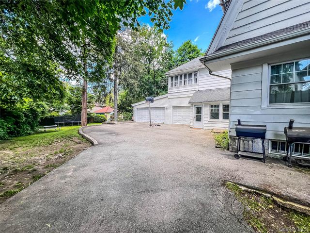 54 Broadview Avenue, New Rochelle, NY 10804