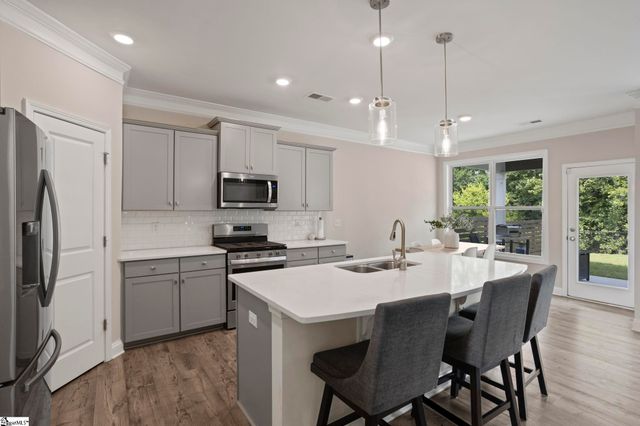 154 Pelham Glen Way, Greer, SC 29651