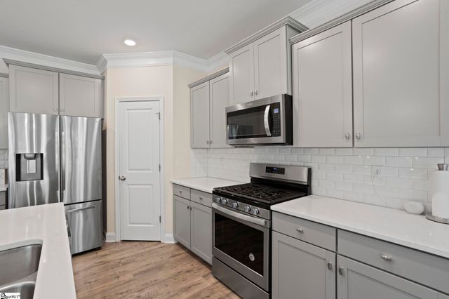 154 Pelham Glen Way, Greer, SC 29651
