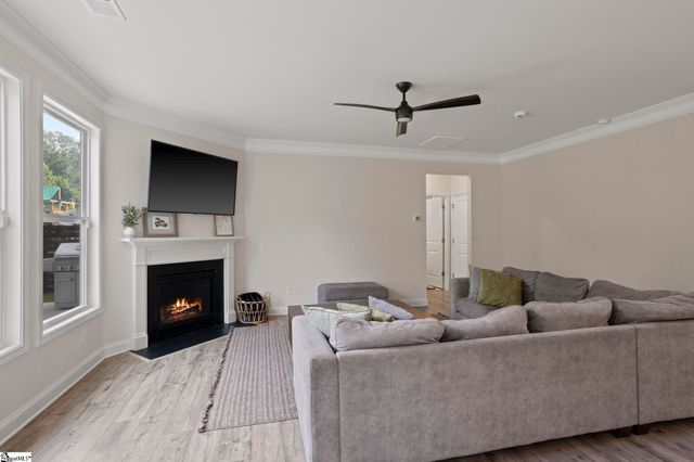 154 Pelham Glen Way, Greer, SC 29651