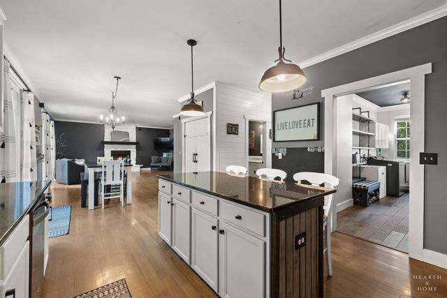 399 Asbury Avenue, Fox River Grove, IL 60021