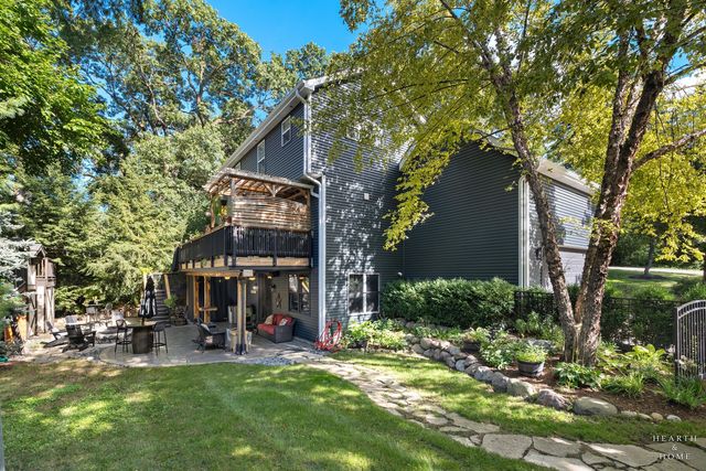 399 Asbury Avenue, Fox River Grove, IL 60021