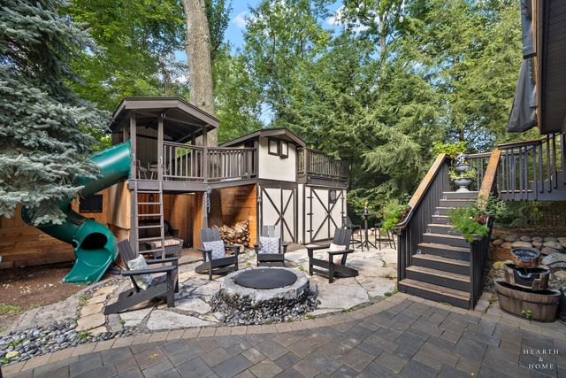 399 Asbury Avenue, Fox River Grove, IL 60021