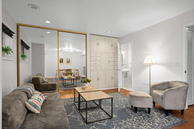 1633 Cedar Lake Parkway, Minneapolis, MN 55416