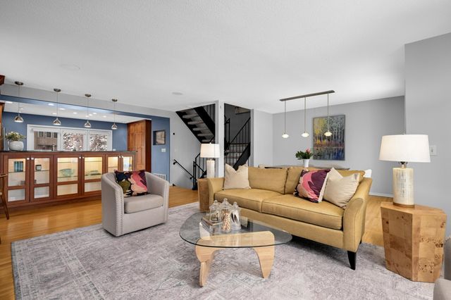 1633 Cedar Lake Parkway, Minneapolis, MN 55416