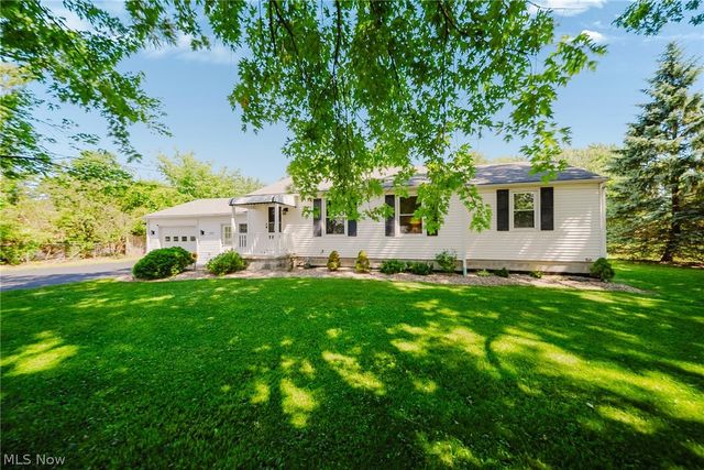 107 Cooper Foster Park Road, Amherst, OH 44001
