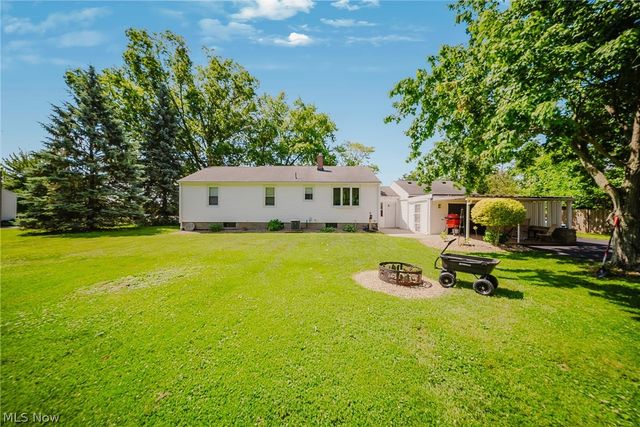 107 Cooper Foster Park Road, Amherst, OH 44001