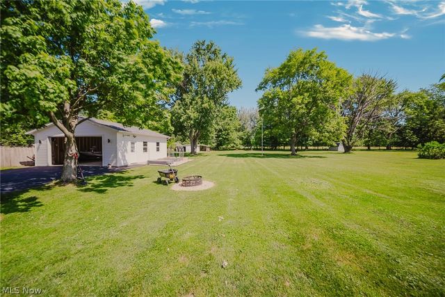 107 Cooper Foster Park Road, Amherst, OH 44001