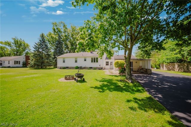 107 Cooper Foster Park Road, Amherst, OH 44001
