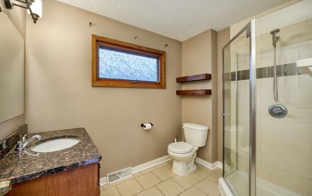 5006 30th Avenue S, Minneapolis, MN 55417