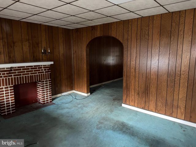 10 ROSEDALE ST, Baltimore, MD 21229