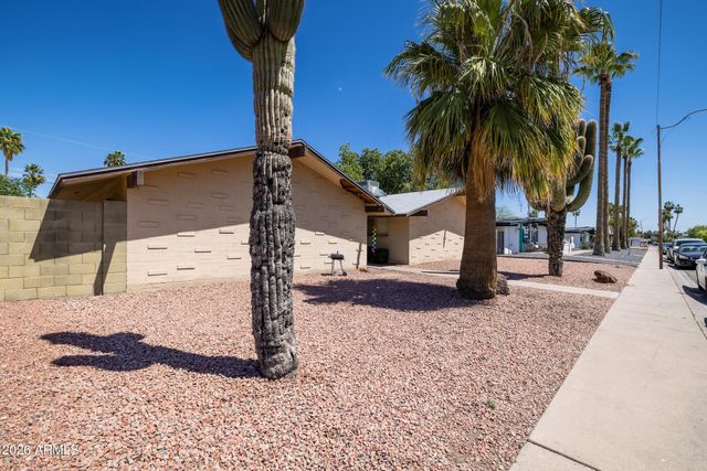 6702 E CHEERY LYNN Road, Scottsdale, AZ 85251