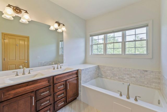 811 Thornton Street SE, Minneapolis, MN 55414
