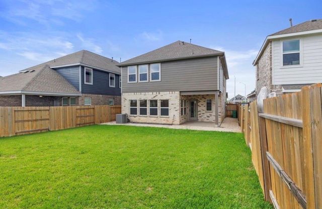 21242 Shore Bluff Drive, Cypress, TX 77433