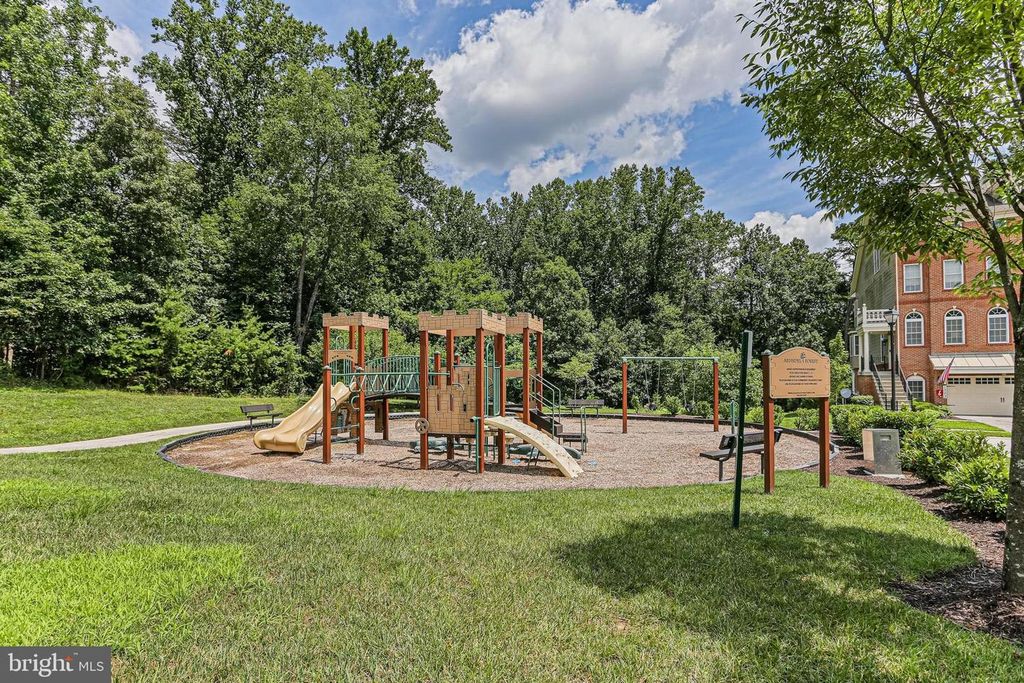 8516 PINE SPRINGS DR, Severn, MD 21144