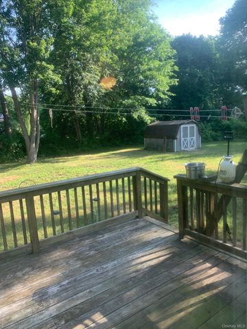 79 Cambridge Drive, Red Hook, NY 12571