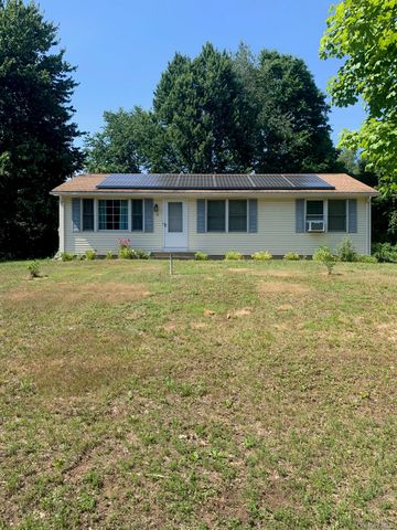 79 Cambridge Drive, Red Hook, NY 12571