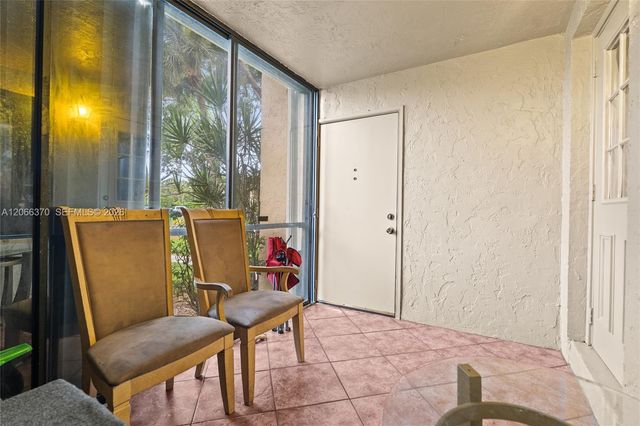 511 Shady Pine Way D1, Greenacres, FL 33415