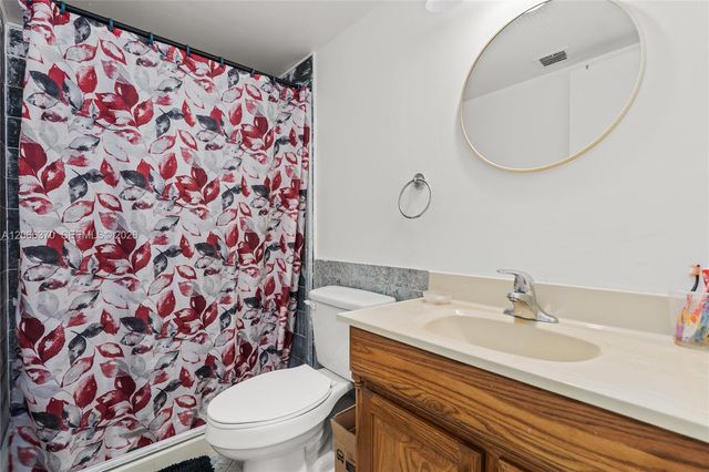 511 Shady Pine Way D1, Greenacres, FL 33415