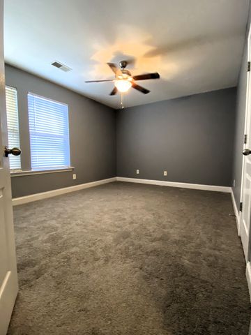 5440 Perlou Ln, Murfreesboro, TN 37128