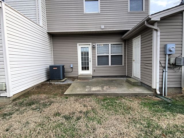 5440 Perlou Ln, Murfreesboro, TN 37128