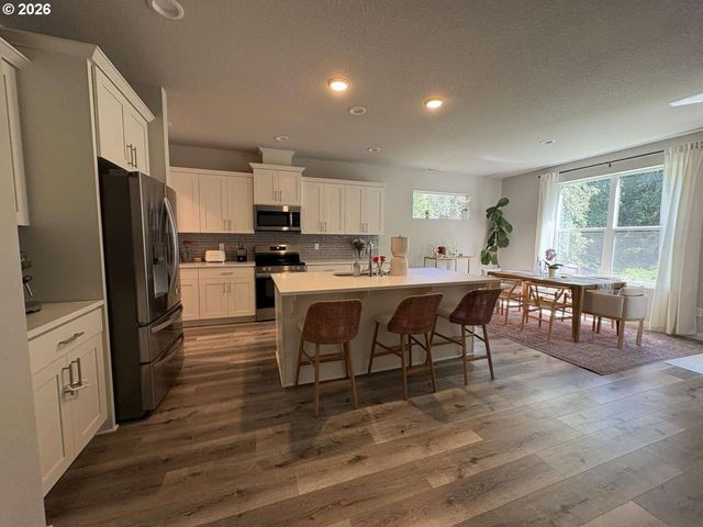 2286 Ne MARIONBERRY Ln, Estacada, OR 97023