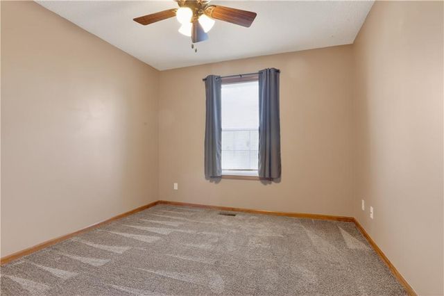 4404 Muncie Court, Leavenworth, KS 66048