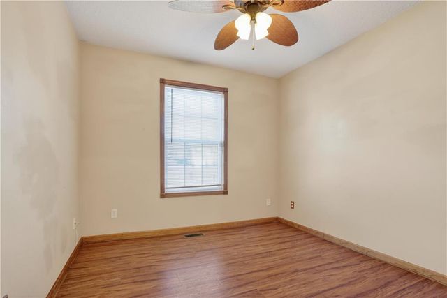 4404 Muncie Court, Leavenworth, KS 66048